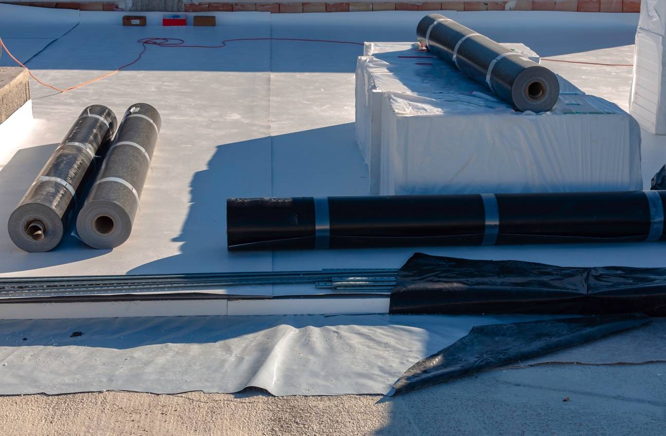 The Pros and Cons of Single Ply Roofing